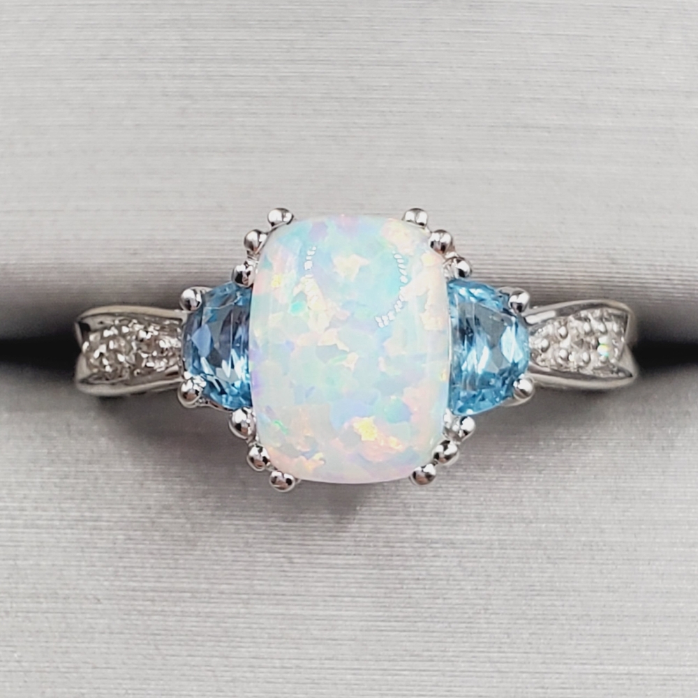 10k White Gold Opal Ring